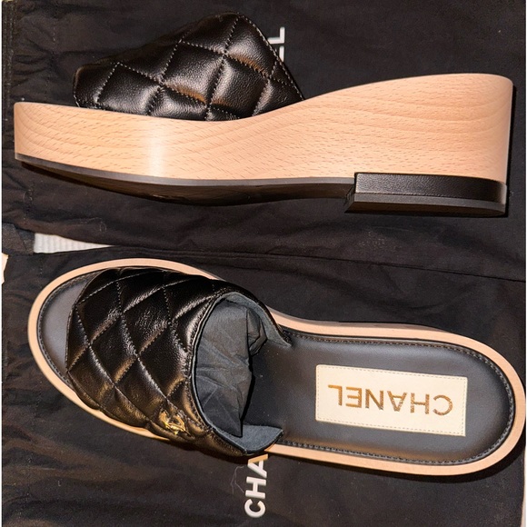 Chanel leather wooden mules NIB - Picture 2 of 5